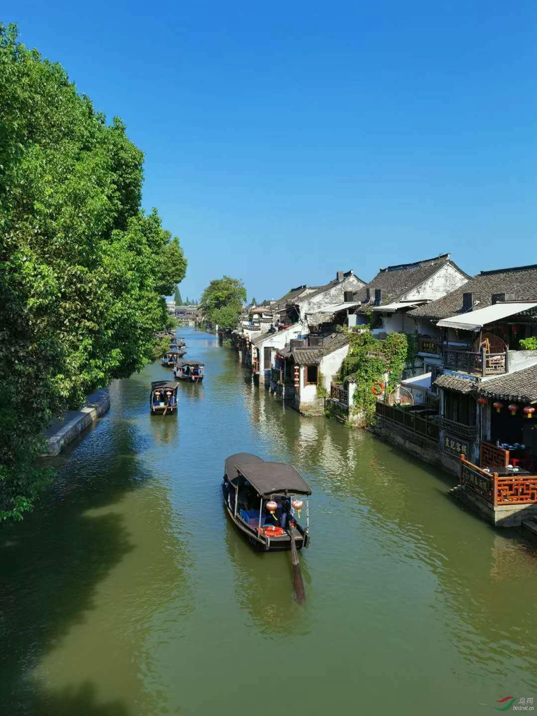 美“天鹅座”货运飞船给国际空间站“送快递”